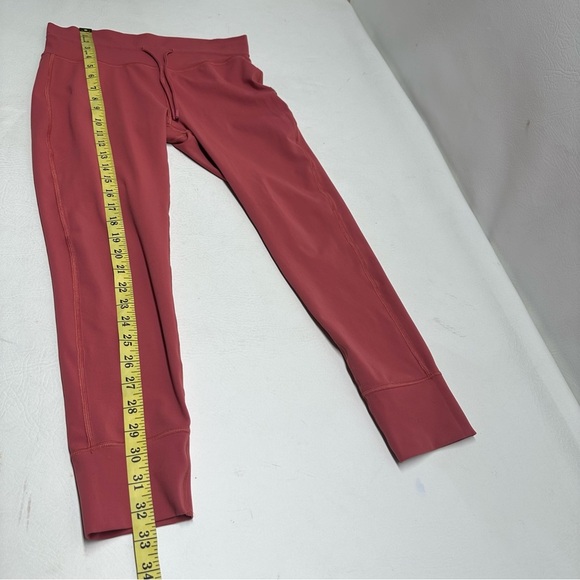 VUORI crimson  Leggings size Small - Picture 4 of 6